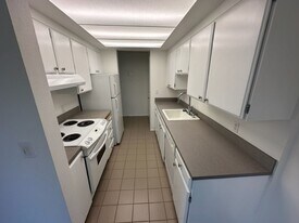 18910 8th Ave NW in Shoreline, WA - Building Photo