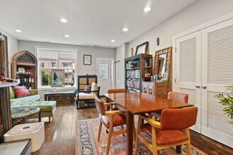 1018 13th St SE in Washington, DC - Building Photo - Building Photo