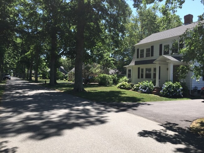 property at 43 Pin Oak Way