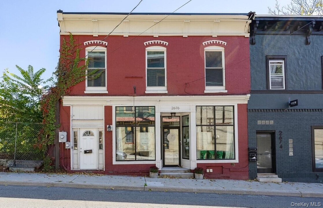 2676 W Main St in Wappingers Falls, NY - Building Photo