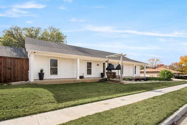 1706 Dunn St in Grapevine, TX - Building Photo - Building Photo