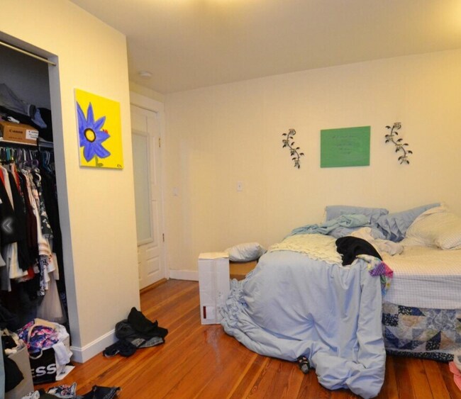 340 Market St in Boston, MA - Building Photo - Building Photo