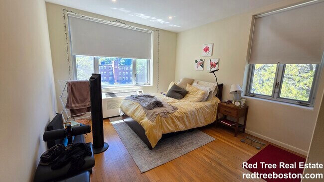 25 Vernon St, Unit 409 in Brookline, MA - Building Photo - Building Photo