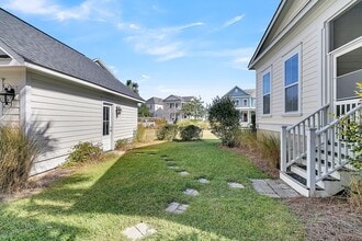 1575 Watt Pond Rd in Mount Pleasant, SC - Building Photo - Building Photo