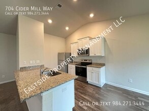 704 Cider Ml Wy in Zebulon, NC - Building Photo - Building Photo
