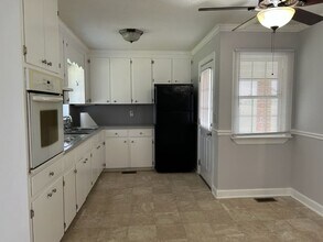 5378 Neuse Rd in Kinston, NC - Building Photo - Building Photo