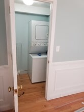 132 Lawrence Rd, Unit Accessory apartment in Salem, NH - Foto de edificio - Building Photo