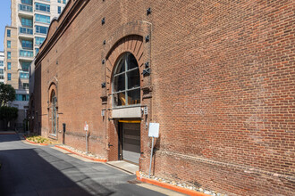 Oriental Warehouse Lofts in San Francisco, CA - Building Photo - Building Photo