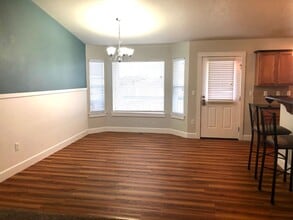 1388 Cowiche Ct in Richland, WA - Building Photo - Building Photo