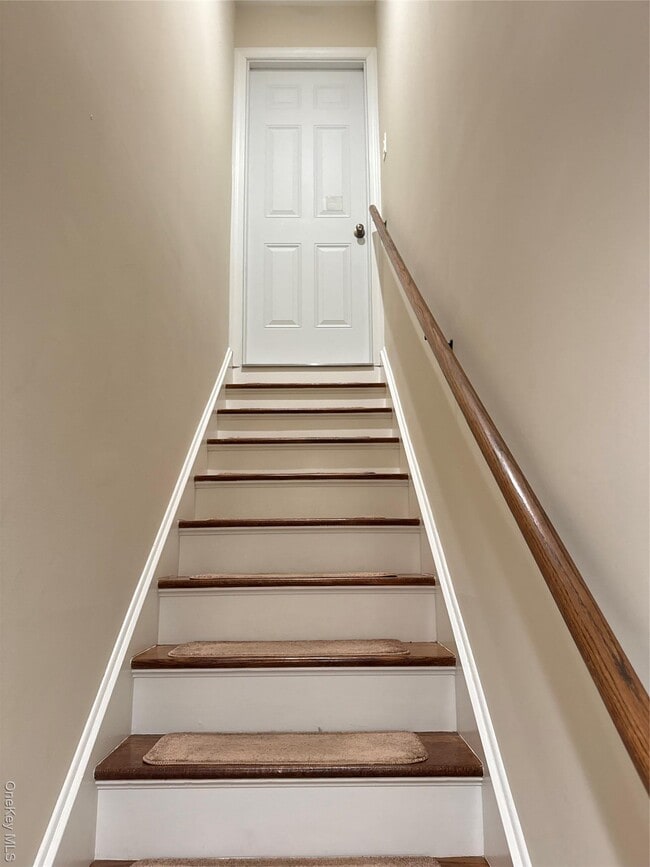 14 Summit Ave in Port Chester, NY - Building Photo - Building Photo