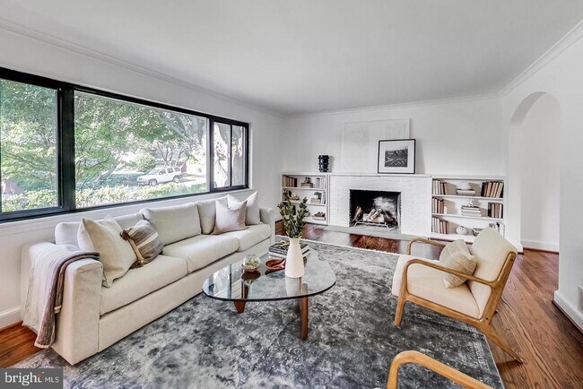 5903 Osceola Rd in Bethesda, MD - Building Photo - Building Photo