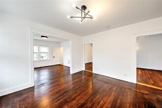 73 Washburn Ave in East Providence, RI - Building Photo - Building Photo