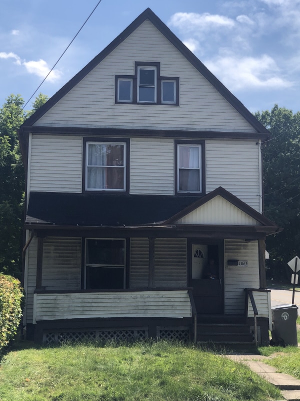 property at 1065 Orange Ave