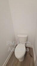 7589 Discovery Pt Dr NW in Huntsville, AL - Foto de edificio - Building Photo