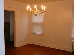5716 Beacon St in Pittsburgh, PA - Building Photo - Building Photo