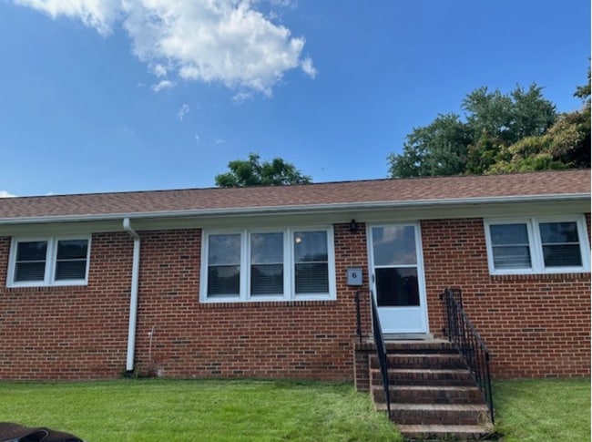 property at 168 W Braxton Foushee St