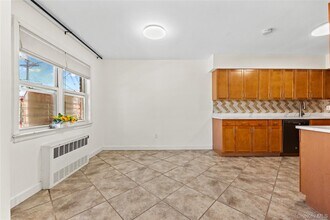 61-50 219th St in Queens, NY - Building Photo - Building Photo