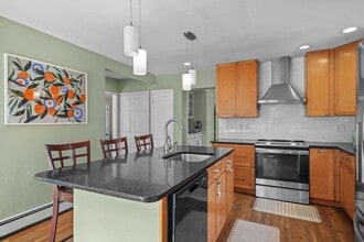 6 Fairview Ave in Lincoln, RI - Building Photo - Building Photo