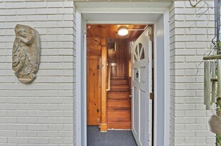 2065 Springlake Dr NW, Unit 1