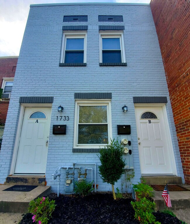1733 F St NE in Washington, DC - Building Photo - Building Photo