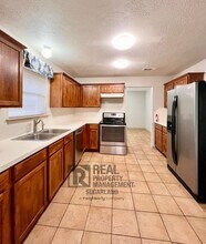 1405 Manor Dr in Rosenberg, TX - Building Photo - Building Photo