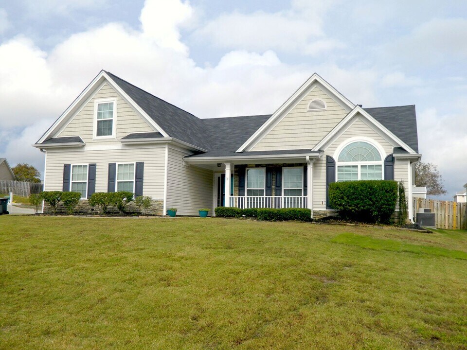 532 Sweet Meadow Dr in Grovetown, GA - Building Photo