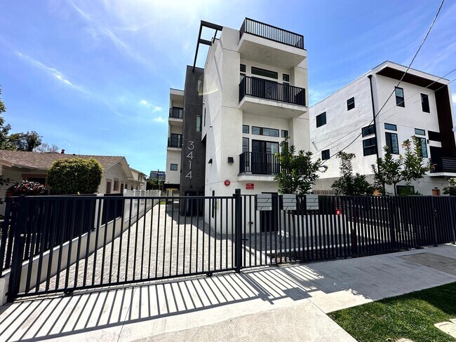 3414 London St in Los Angeles, CA - Foto de edificio - Building Photo