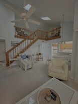 1924 Westminster Cir in Vero Beach, FL - Building Photo