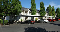 Crestbrook Apartments in Salem, OR - Building Photo - Building Photo