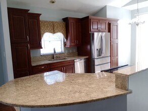 1012 McCall Ct in Oviedo, FL - Foto de edificio - Building Photo