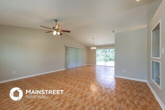 4715 4th St W, Unit #12 in Lehigh Acres, FL - Building Photo - Building Photo