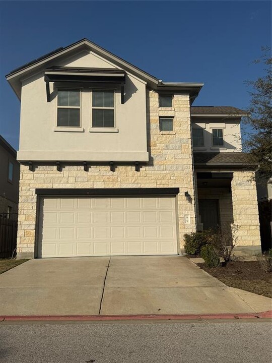 3240 E Whitestone Blvd in Cedar Park, TX - Foto de edificio