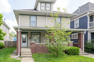 2439 N Pennsylvania St in Indianapolis, IN - Building Photo