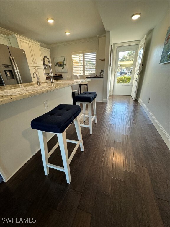 property at 5975 Bloomfield Cir