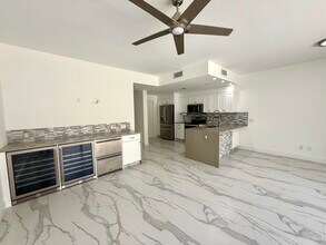 117 Waterford Dr in Jupiter, FL - Building Photo - Building Photo