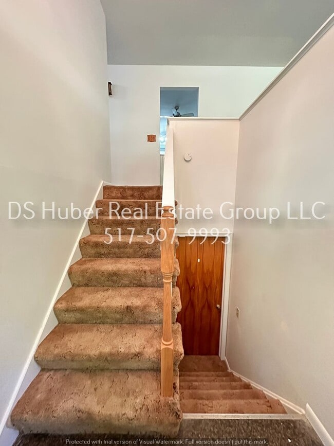 12469 Kruger Ln in DeWitt, MI - Building Photo - Building Photo