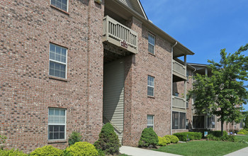 Providence Hill Apartments in Ashland, KY - Building Photo - Building Photo