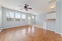 8734 Rainglen Ln photo'