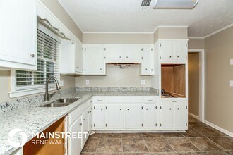 2135 Pinewood Dr in Covington, GA - Building Photo - Building Photo