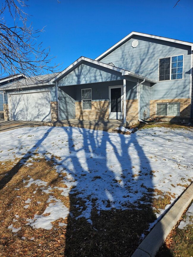 3721 Bobcat Ln in Pueblo, CO - Building Photo - Building Photo