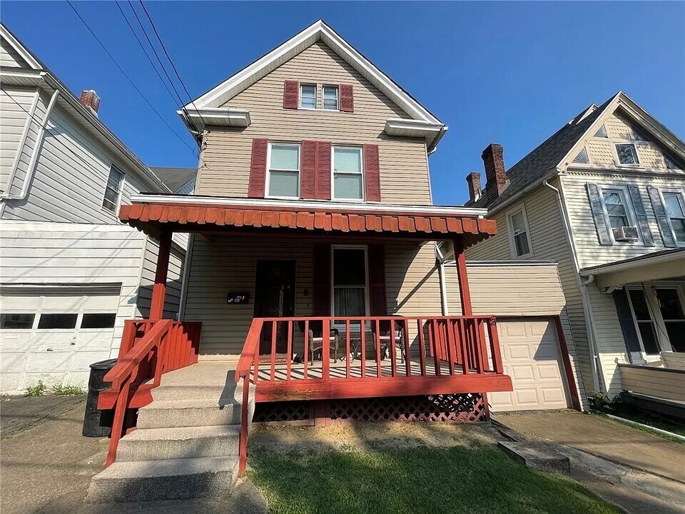 427 Franklin St, Unit #1 in Butler, PA - Building Photo