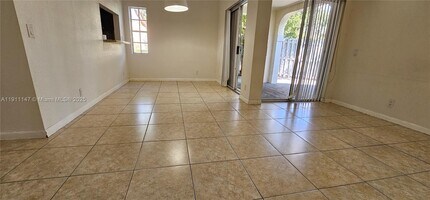 1464 Springside Dr in Weston, FL - Building Photo - Building Photo