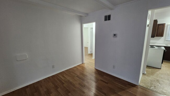 property at 706-708 E Division St