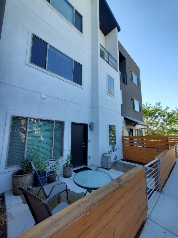 property at 2183 525 W