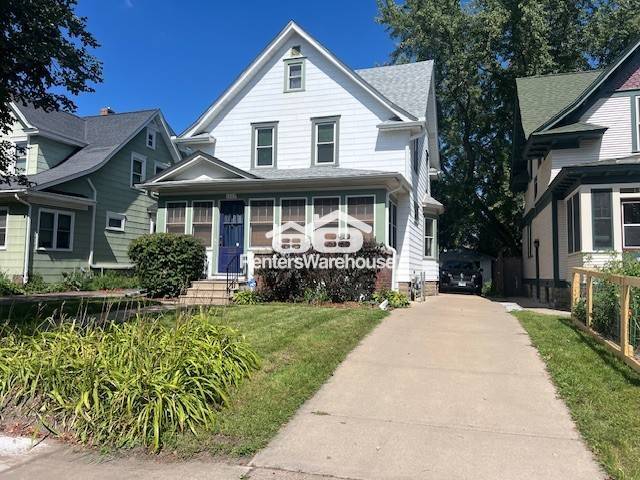 1307 W Minnehaha Ave in St. Paul, MN - Building Photo
