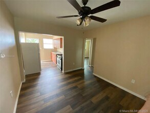 26501 SW 137th Ave-Unit -2 in Homestead, FL - Building Photo - Building Photo