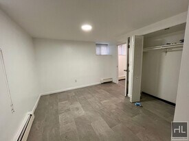 34 Badeau Pl in New Rochelle, NY - Building Photo