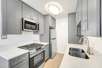 844 5th St in Santa Monica, CA - Building Photo - Building Photo