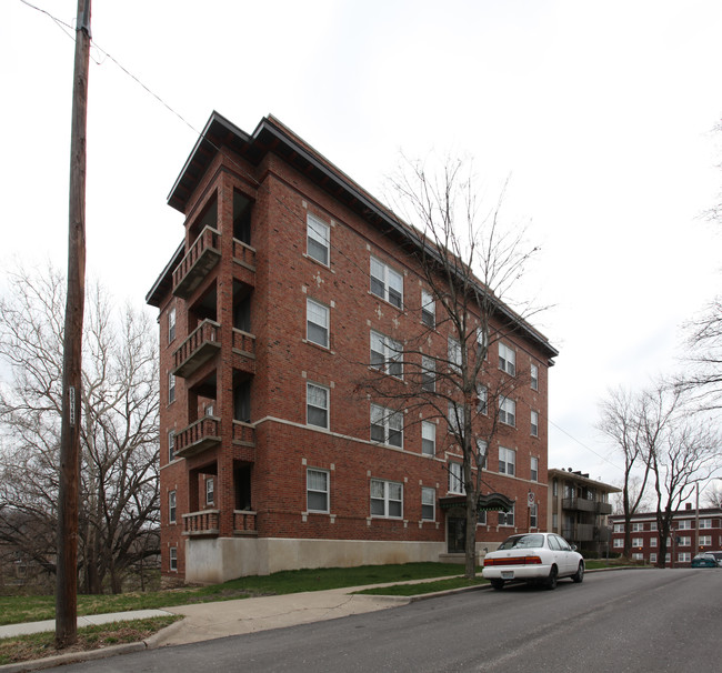 4127-4133 Locust St in Kansas City, MO - Building Photo - Building Photo