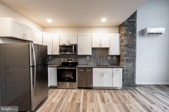 6400 Haverford Ave in Philadelphia, PA - Building Photo - Building Photo